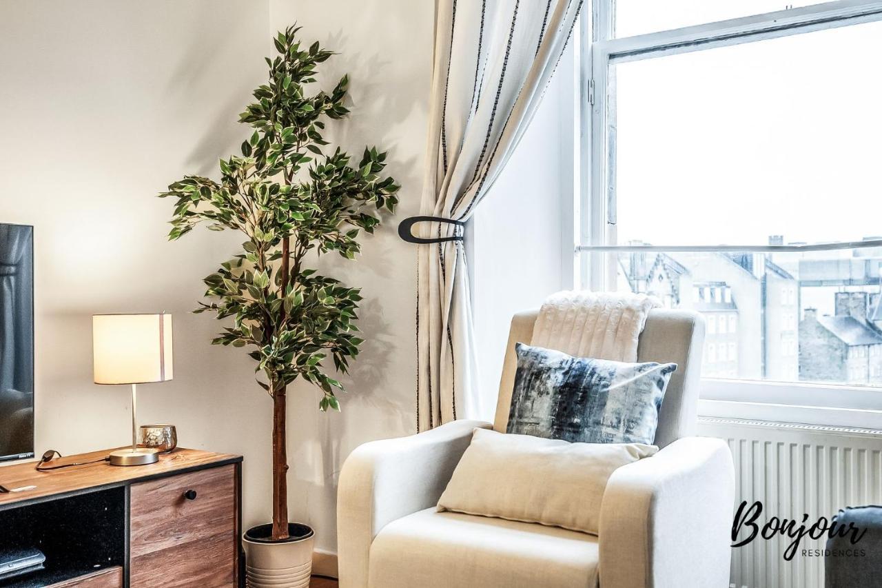 Cosy Grassmarket 2Br-1Ba - Newly Decorated! By Bonjour Residences Edinburgh Luaran gambar