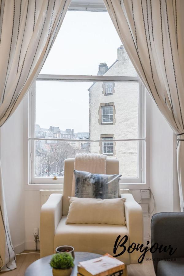 Cosy Grassmarket 2Br-1Ba - Newly Decorated! By Bonjour Residences Edinburgh Luaran gambar