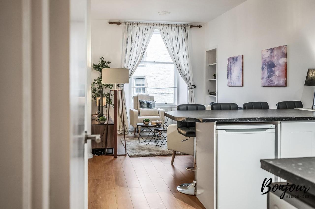 Cosy Grassmarket 2Br-1Ba - Newly Decorated! By Bonjour Residences Edinburgh Luaran gambar
