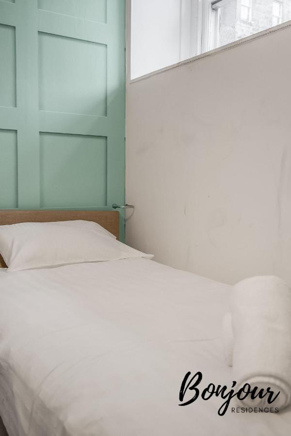 Cosy Grassmarket 2Br-1Ba - Newly Decorated! By Bonjour Residences Edinburgh Luaran gambar