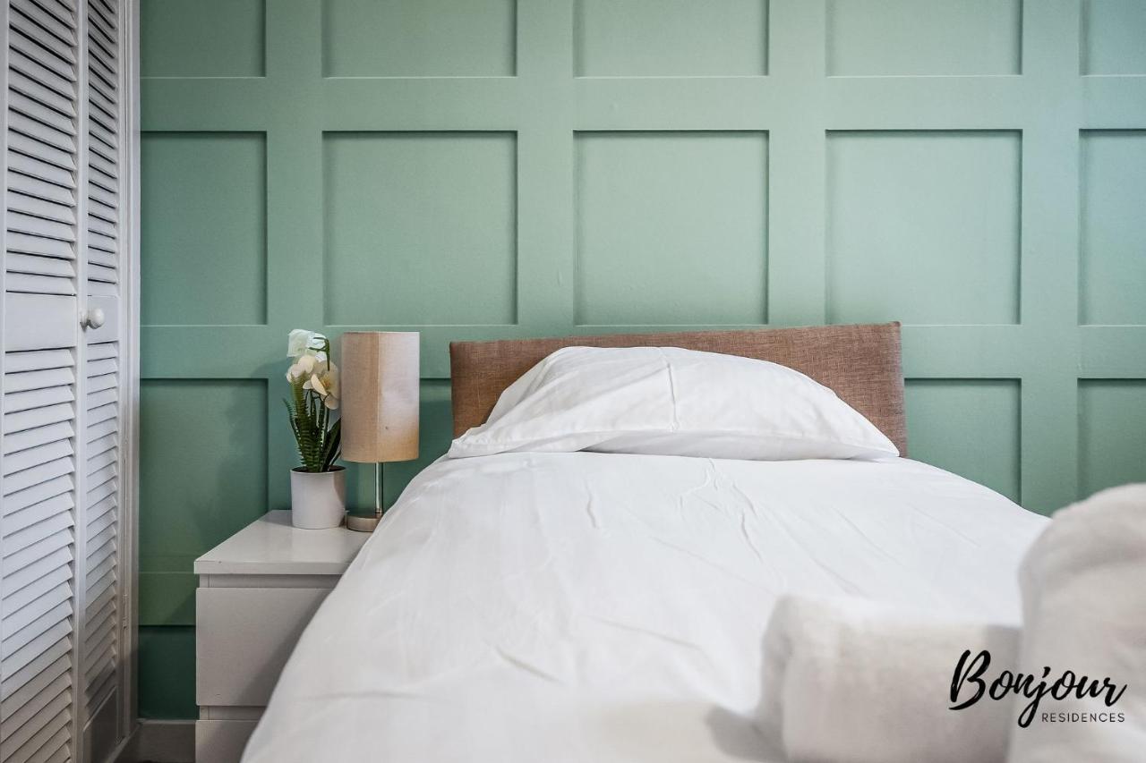 Cosy Grassmarket 2Br-1Ba - Newly Decorated! By Bonjour Residences Edinburgh Luaran gambar