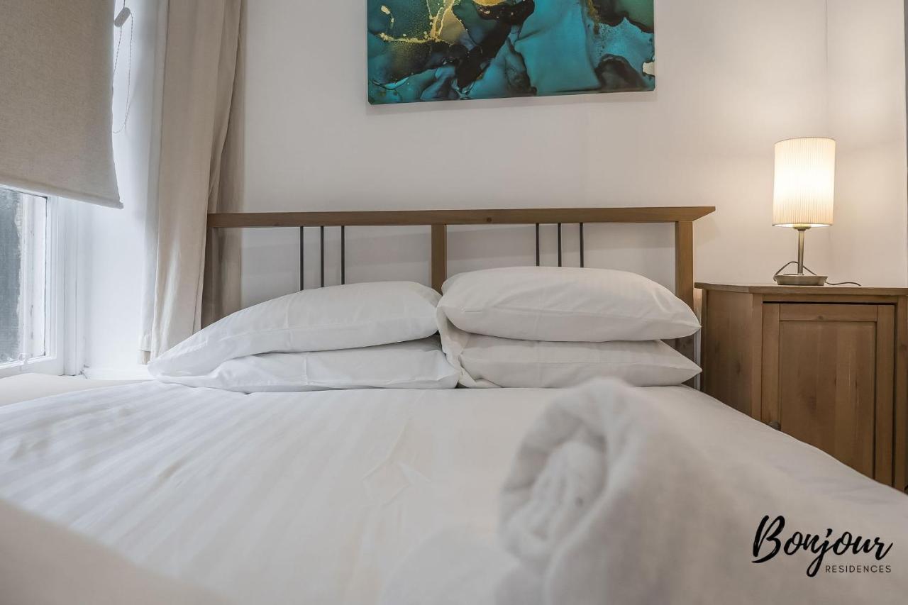Cosy Grassmarket 2Br-1Ba - Newly Decorated! By Bonjour Residences Edinburgh Luaran gambar